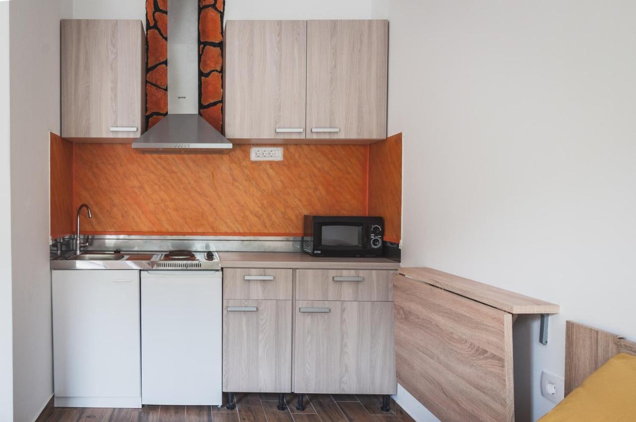 Apartmaji Hrast - Podbela Экстерьер фото